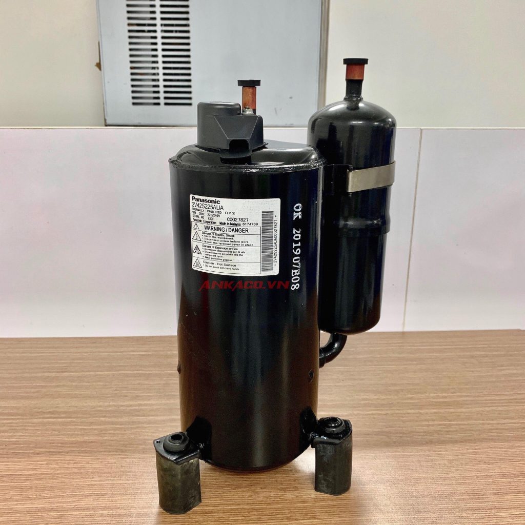 máy nén lạnh panasonic 2,5hp 2V42S225AUA, mới 100%